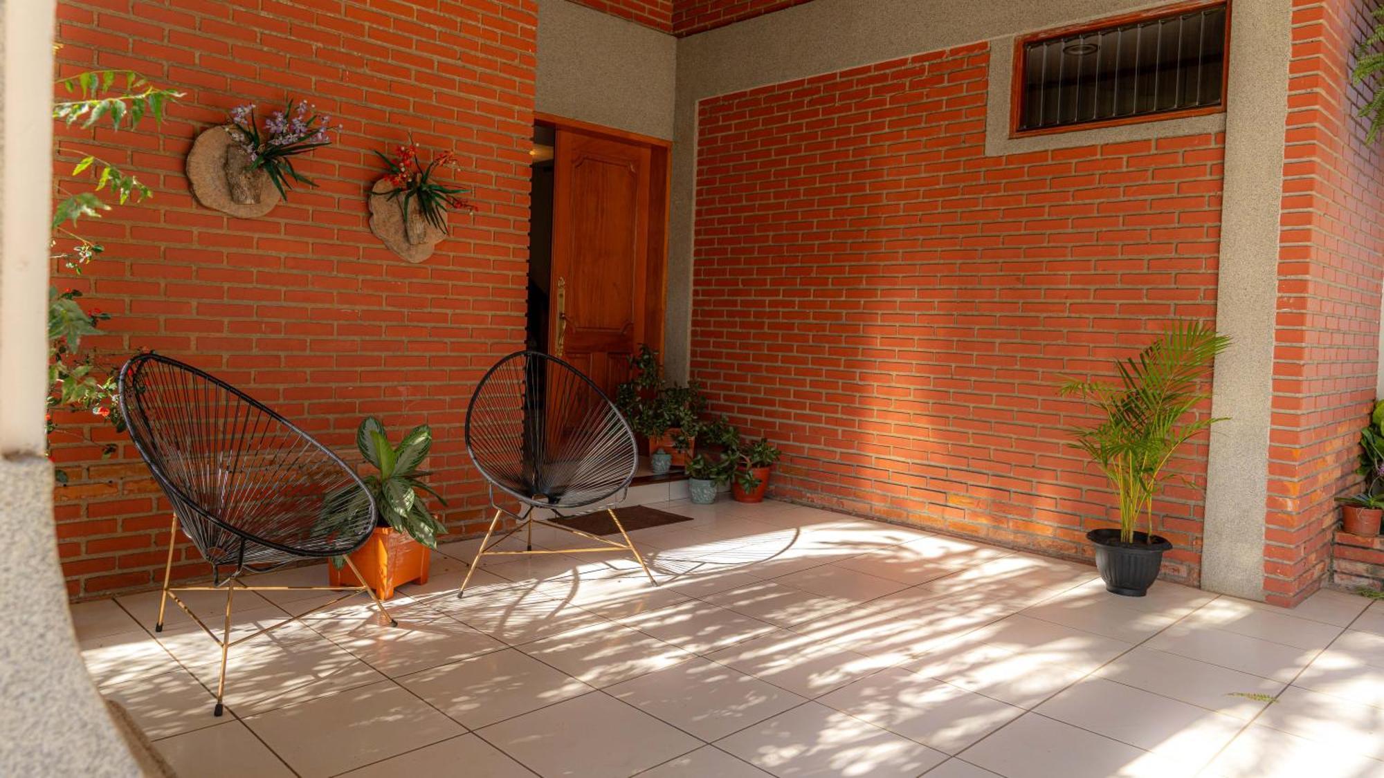 Bed and Breakfast Casa Familiar la Tortuga Heredia Exterior foto