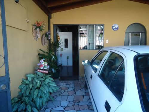 Bed and Breakfast Casa Familiar la Tortuga Heredia Exterior foto
